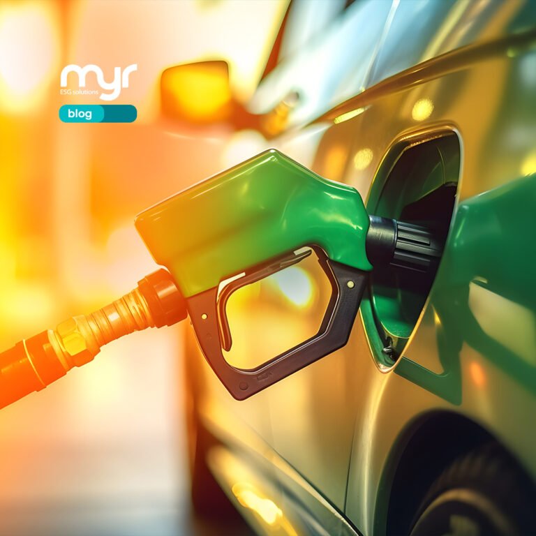 Uma bomba de combustível posicionada ao lado de um carro verde, ilustrando o processo de reabastecimento em um ambiente automotivo vibrante.